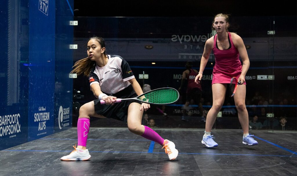 Round 1 – Ainaa Amani v Ella Lash